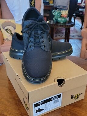 Dr. Martens Reeder Oxford
